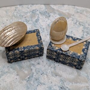 Elegant Gold and Cream Shell Decor Set
